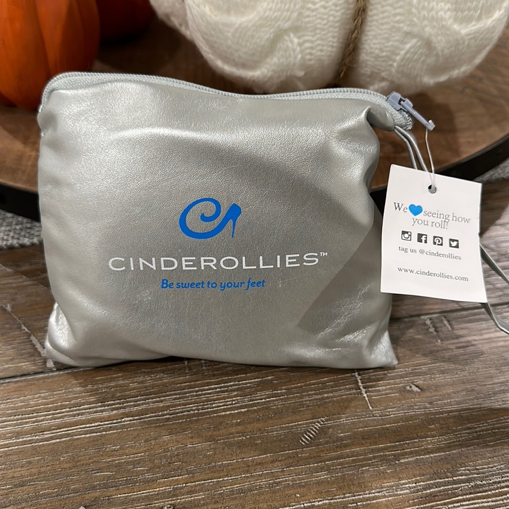 Dance the night away in these cinderollies ballet flats!